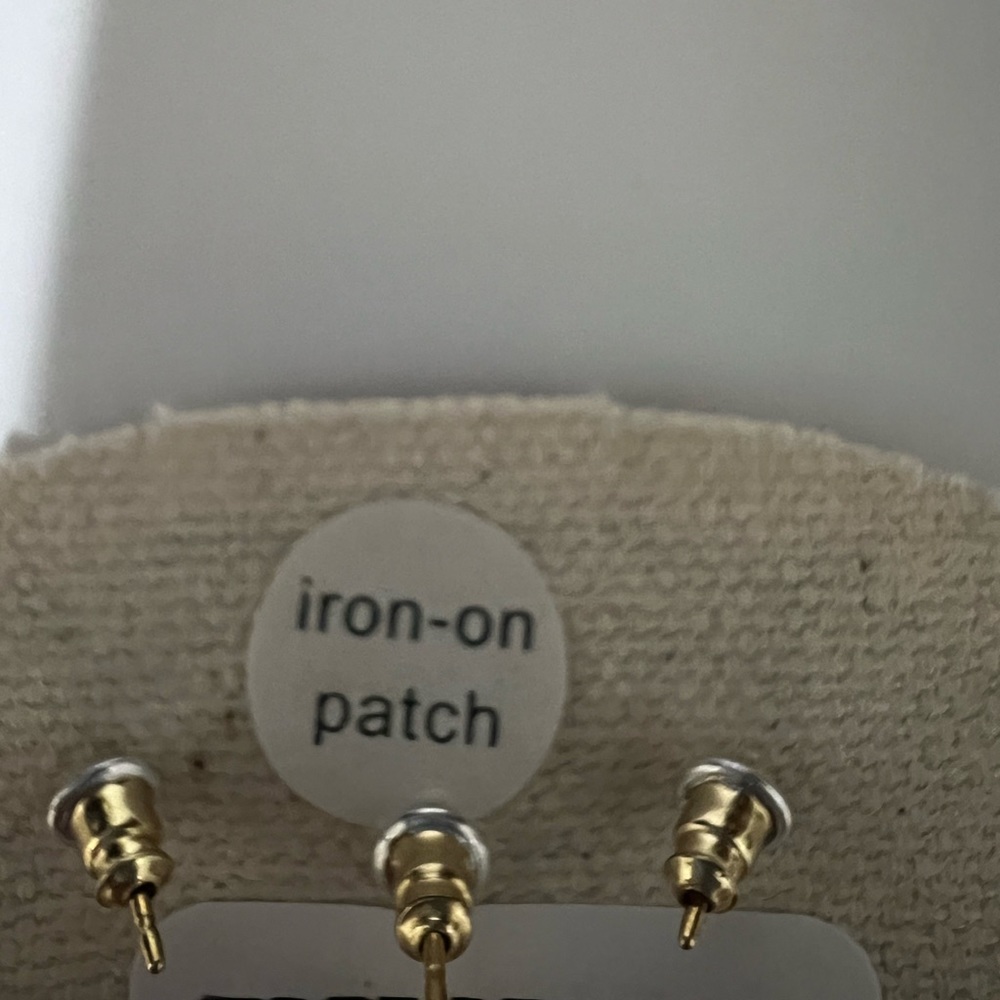 FREE PEOPLE Earrings with Iron on Patch 6 Pairs of post - Picture 10 of 14